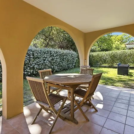 Spacious St-tropez - Terrace Garden Apartman